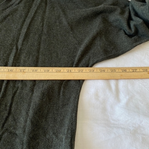 Style & Co. Women's Dark Olive Green Long Sleeve Knit Sweater Size Medium - Picture 5 of 10